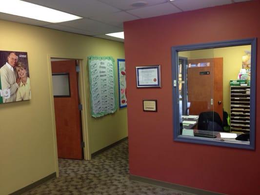 Lobby entrance to Huntington learning center