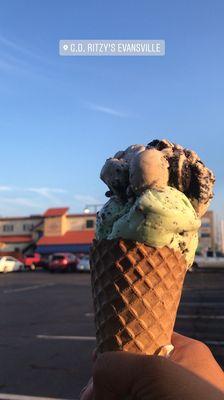 a combo of mint and Oreo cocoa