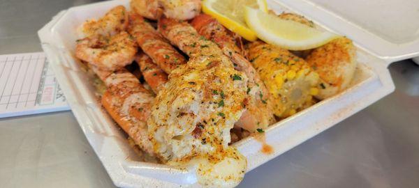 Lobster,shrimp,crab spicy lemon pepper