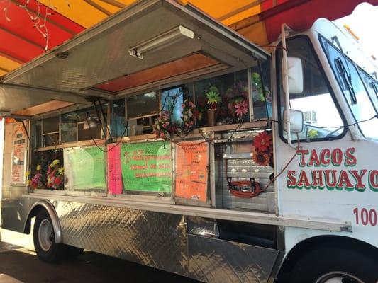 Best Carne Asada Tacos and Green Salsa!!!