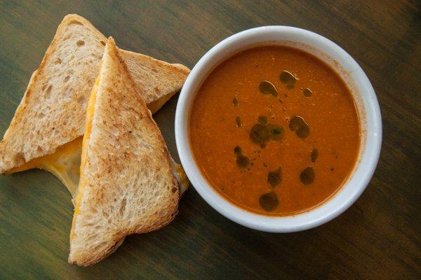 Grilled Triple Cheese & Homemade vine-ripened tomato & basil soup