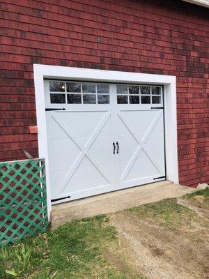 Love this carriage style door, it really looks good on the barn.