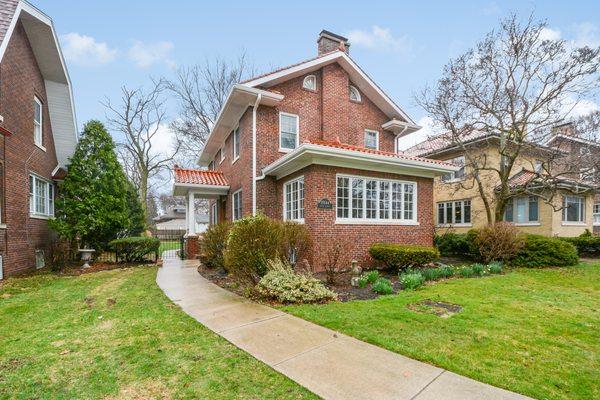 Home In Chicago Completely Restored From Fire Damage