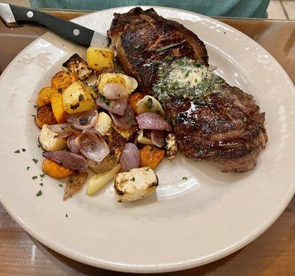 New York strip with grilled veggies