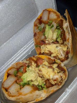 Bacon avacodo burrito