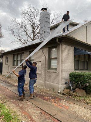 Big H Metal Works inc. has installed a new metal roof 1330 Hollywood ave. Hampton Hills Dallas Texas 75208