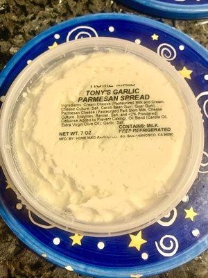 Yummy garlic cream cheese I just happen to come across at Castro Farmers Market. Had to buy it. Yum!