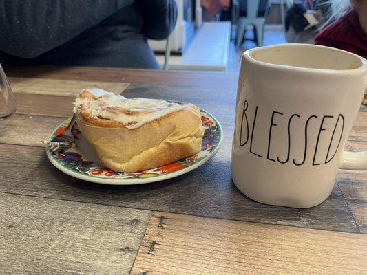 Coffee & cinnamon roll