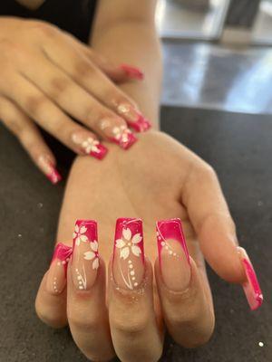 Nails By Vivian