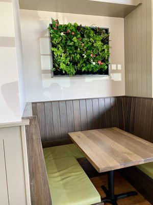 4' x 3' living wall adds life, color and breathes fresh air into your dining experience in this booth space!