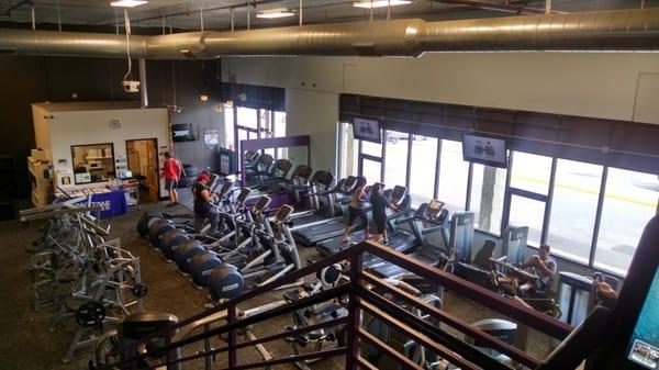 Cardio area from the 2nd level.