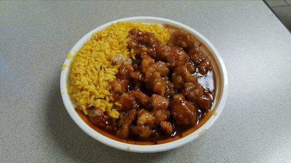 General Tso chicken with pork fried rice, lunch combo