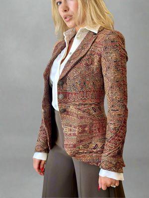 The Sullavan Jacquard&nbsp;jacket combines&nbsp;everything you look for in a wool jacket: a elegant, stunning fit; soft, shiny linings