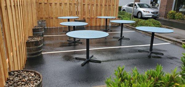 Super cute new outdoor seating for summer!