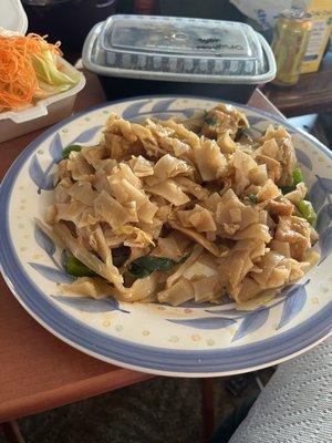 Drunken noodles with tofu