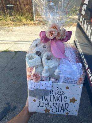 Baby shower gift basket