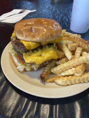 Double Cheeseburger with fries