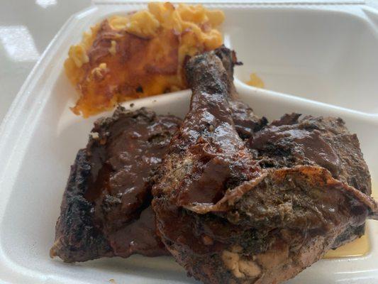 Jerk Chicken Small & Mac & Cheese