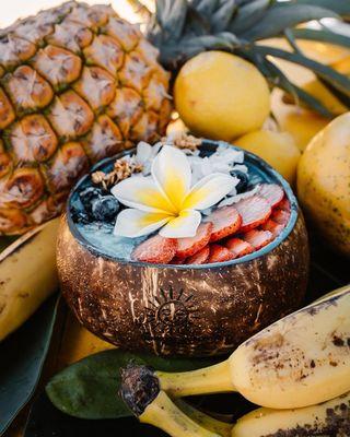 The Blue Dream bowl in a Coconut Bowl