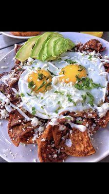 We specialize in organic, farm to fork breakfast burritos, chilaquiles, avocado toast, omelettes, eggs benedict, waffles, mimosas, & coffee.