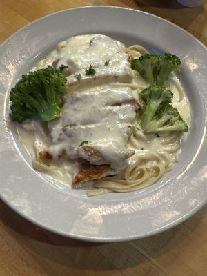 Fettuccine Alfredo with grilled chicken add broccoli.