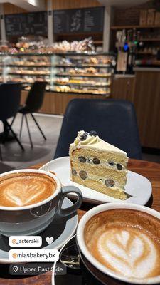 Cappuccino  10/10  Blueberry Lemon Cake  10/10