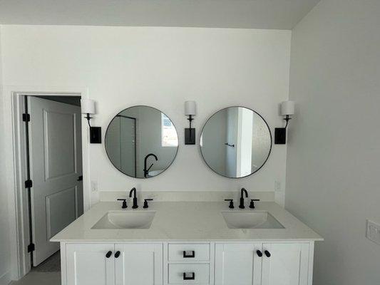 30" Black Framed Mirrors