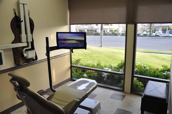 A view from one of the operatories at Canyon Oaks Dentistry.