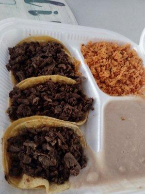 3 asada tacos rice and beans