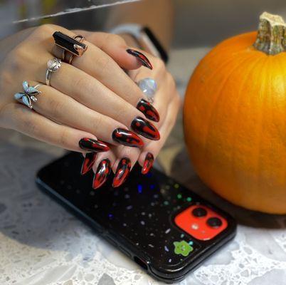 Cute Marci and #Halloween Scream #nailartart #Von #Mia