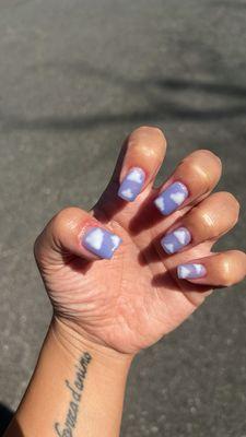 Dreamy cloud nails by Kim