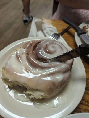 Giant cinnamon roll