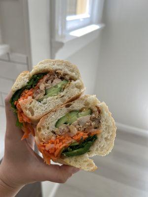 5 Spices Chicken Banh Mi