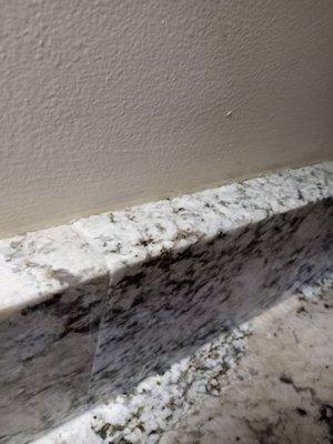 uneven back splash