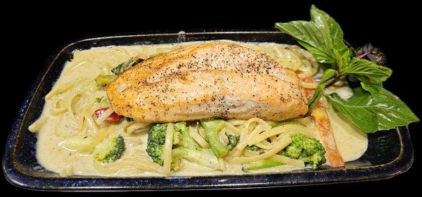 Green Spaghetti Salmon