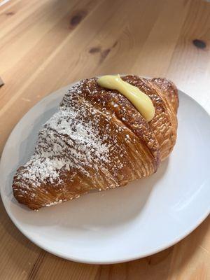 crema croissant