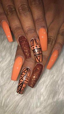 Long, Sassy Shape Full Set w/ 2 Hand Painted Designs and 2 Raw Glitter Nails.