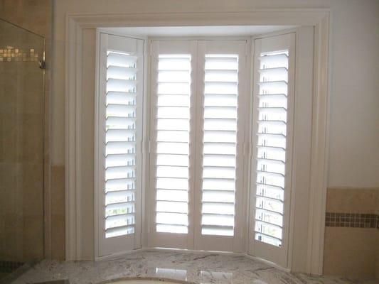 Actual Bath Tub Bay WIndows Shutters