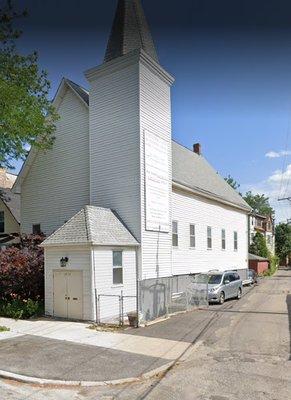 This is the Northside Pentecostal Church in Chicago at about Edgewater & Clark