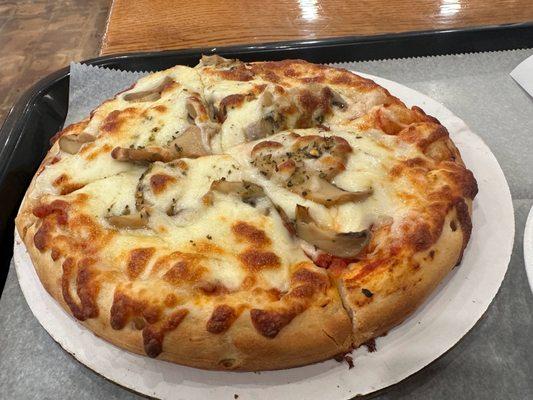 Cheese Pizza with Mushrooms