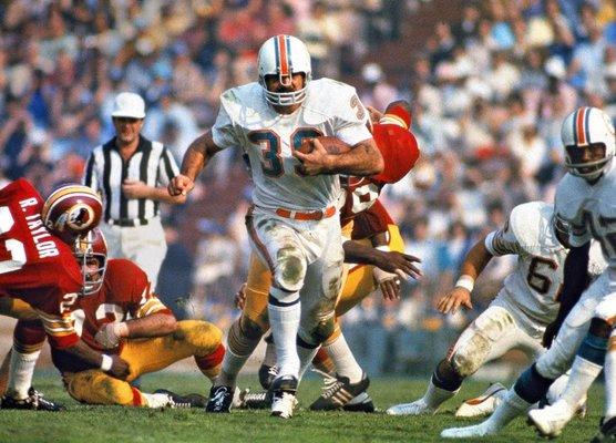 Dolphins fullback Larry Csonka during Super Bowl VII (1972).