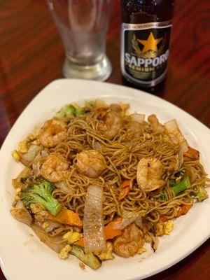 Shrimp yakisoba