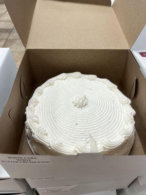 White cake