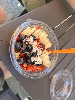 Açaí Primo Bowl