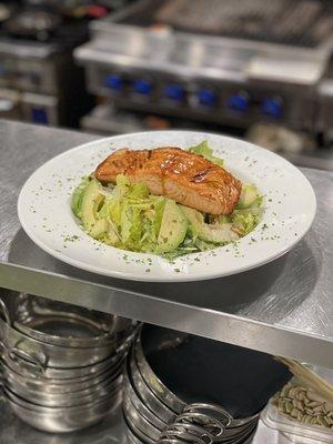 Cesar salad w/honey glaze salmon