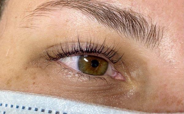 Keratin lash lift