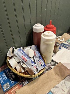 Table condiments