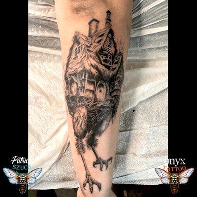 Baba Yaga's Hut Tattoo

#tattoo #tattoos #babayaga #babayagashut