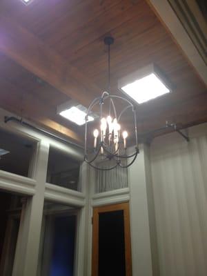 Light fixture