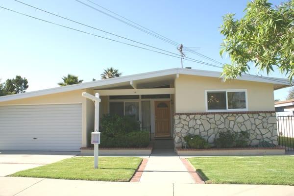 SOLD -- 3 Bed/2 Bath SFR in Lomita for $490,000.